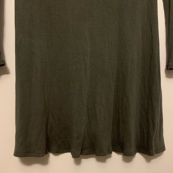 Soprano Women’s olive green ribbed, long-sleeve thin sweater type dress in XS. - Picture 2 of 4